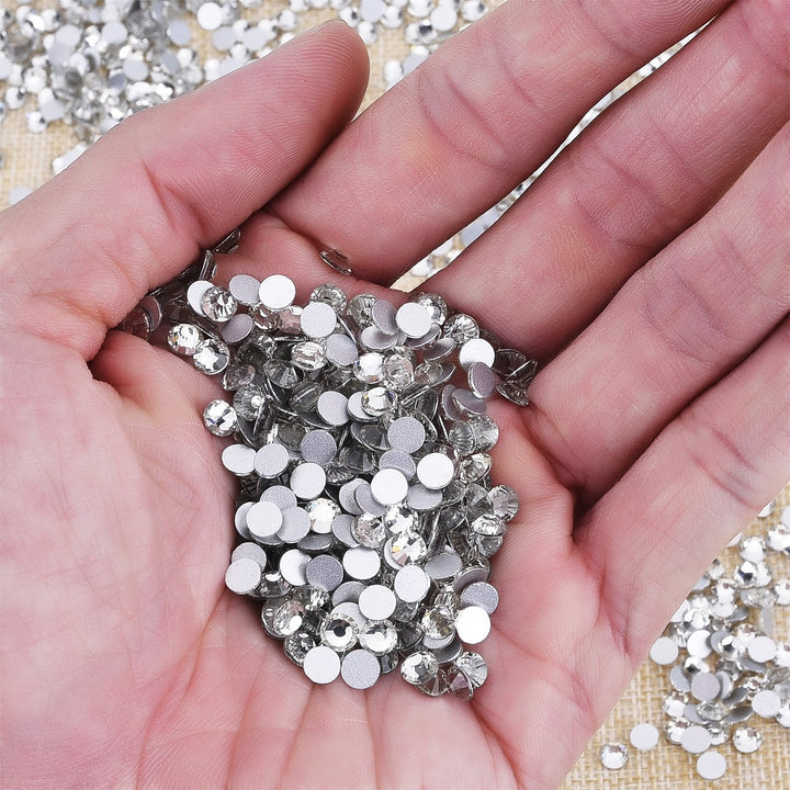 1440 Pack Crystal Flat Back Rhinestone Round Diamante Gems 4mm, Non-Self-Adhesive (Clear)