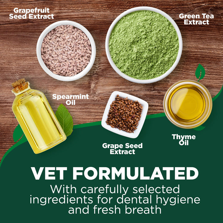 Vet's Best Dental Care Finger Wipes for Dogs, Plaque & Tartar Remover For Teeth, Dog Dental Care Freshens Breath, Teeth Cleaning Finger Wipes for Dogs & Cats, Dog Wipes, Pet Wipes For Cats, 50 Count