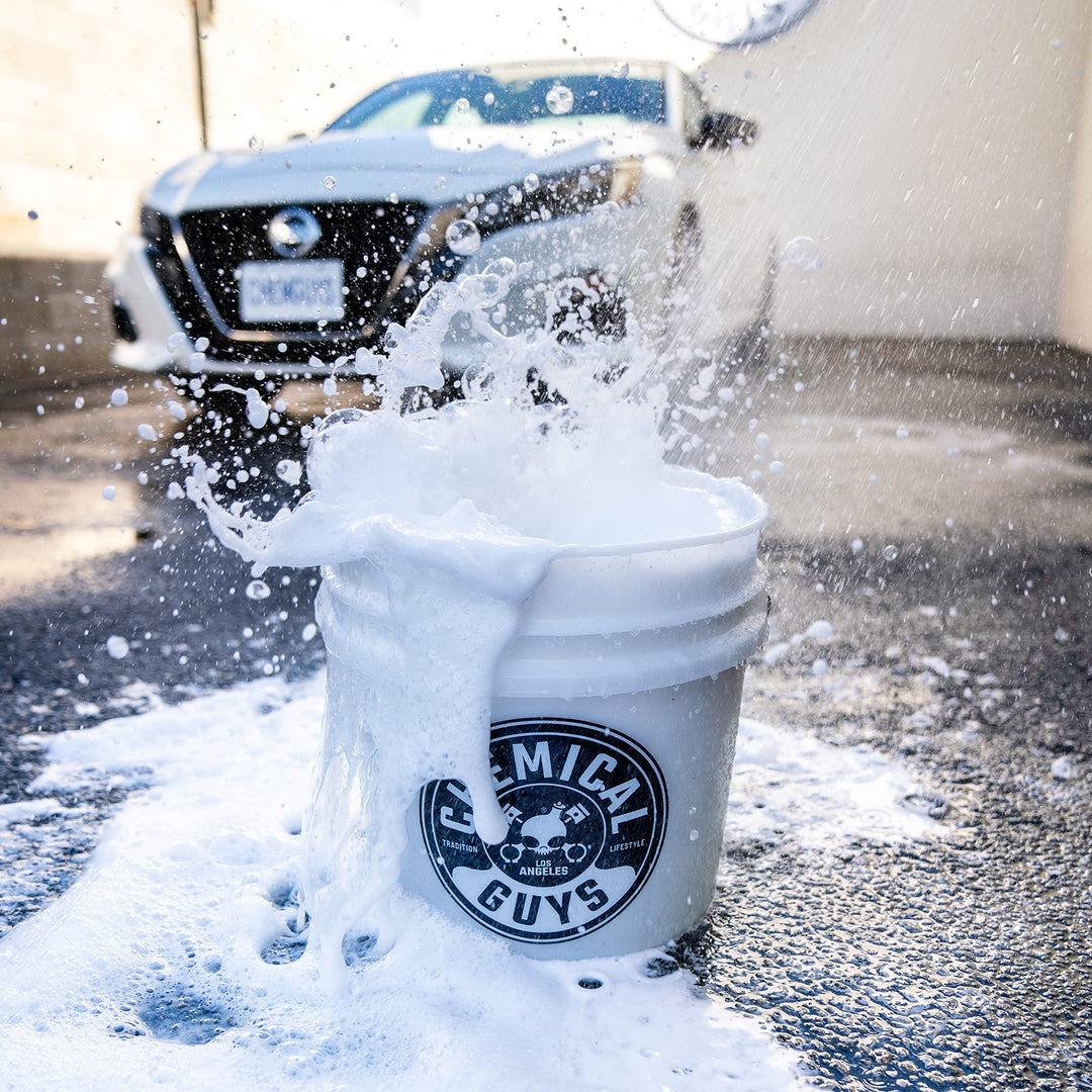 ACC_103 Heavy Duty Detailing Car Wash Bucket with Logo, 4.5 Gal , Semi Transparent White