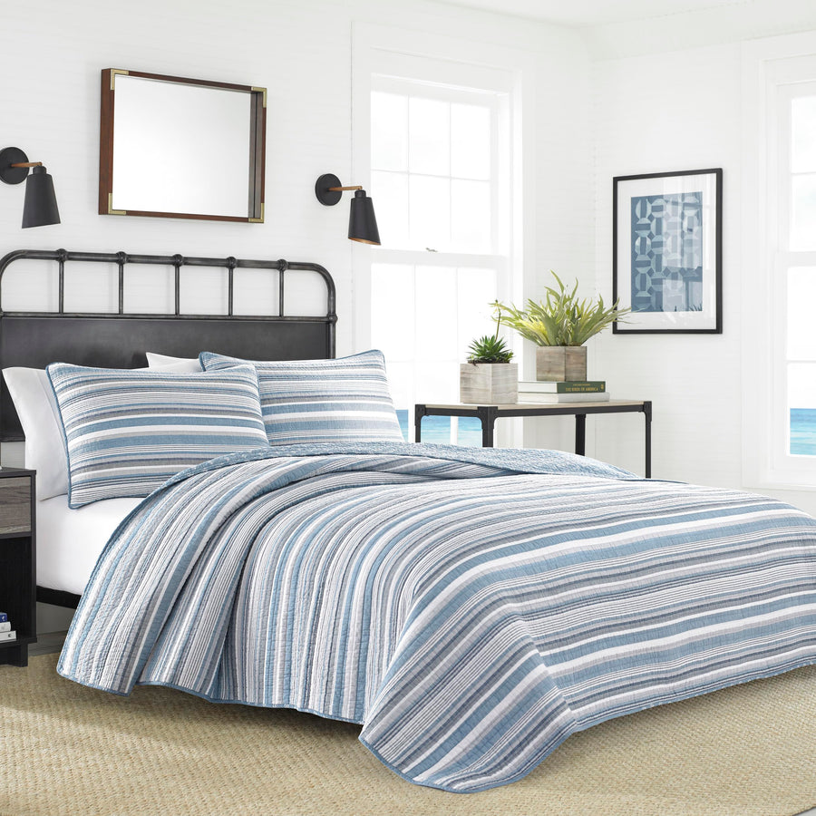 Quilt Set Cotton Reversible Bedding with Matching Sham, Dorm Room Essentials, Twin, Jettison Grey