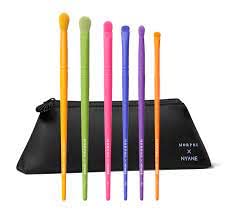 xNYANE VIBRANT BLEND 6-PIECE BRUSH SET + BAG, 2.7 Ounce