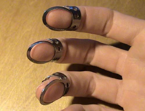 3 x Stainless Steel, Open Design, Metal Finger Picks for Guitar, Banjo, Dobro, etc. Fingerstyle picks. Banjo picks, fingerpicks, finger picks for acoustic guitar. Adjustable large medium or small