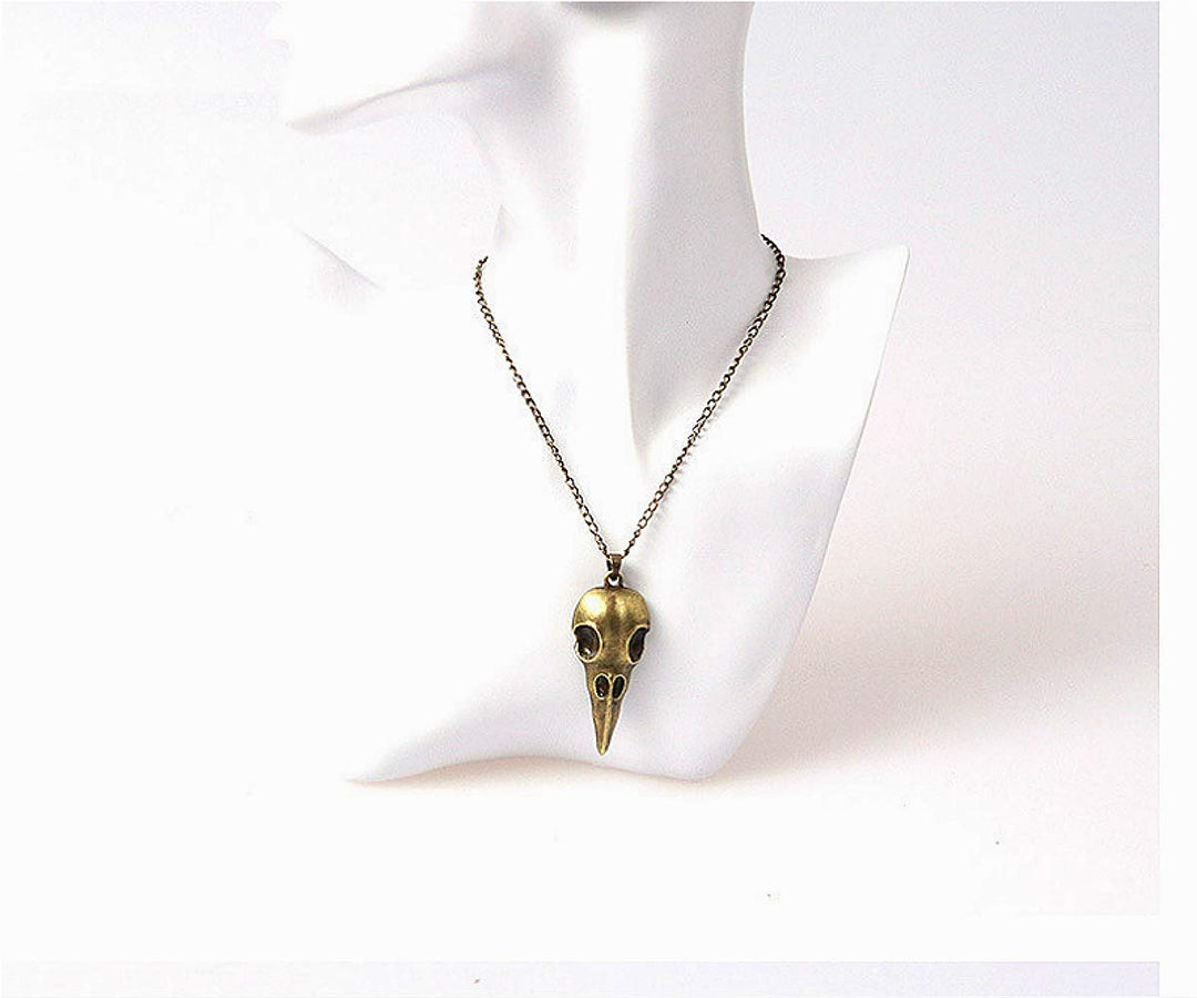 Cathercing Crow Skull Pendant Necklace for Men on Halloween Boys Skull Necklace Chain Jewelry Necklaces for Women Festival Ornament (Bronze)