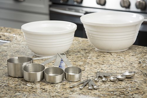 TableCraft H726 Bakers Dozen Measuring Set Includes Measuring Spoons, Measuring Cups and Spice Spoons