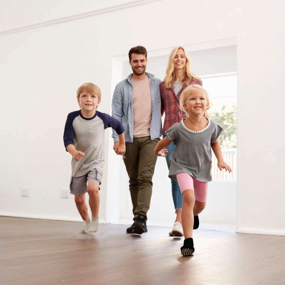 Kids Trampoline Socks Anti-Skid Non Slip Sticky Grips Socks 4 Pairs for Pilates, Ballet, Barefoot Workout for 6-9 Years Infants Baby Children