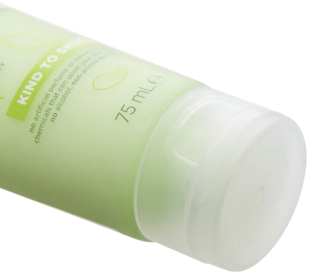 Simple Kind To Skin Smoothing Facial Scrub 75 Ml
