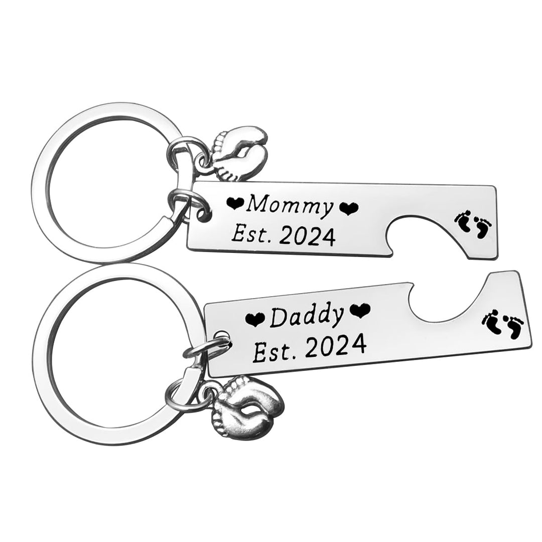 Pregnancy Announcement Gifts Mommy and Daddy Est 2024 Keychain Set New Parents Gift Mom to be Gift Parents to be Keyrings First Time Dad Gifts New Mom Jewelry