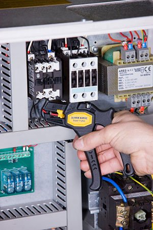 20050 Ergonomic Super 4 Plus Automatic Wire Stripper for Wires from 0.2mm-6mm, 16.5cm L x 14cm W x 2.7cm H