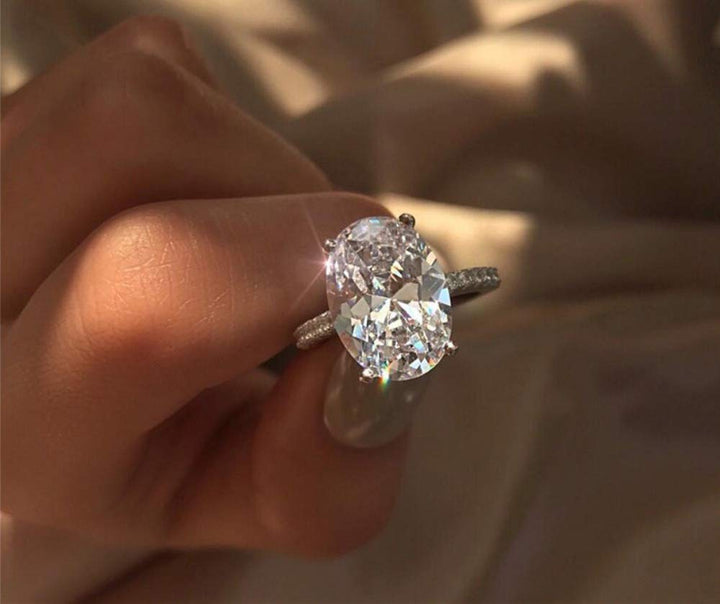 Classic Promise Ring 925 Sterling Silver Oval Cut 3ct AAA CZ Zircon Engagement Rings for Women Cubic Zirconia Promise Halo Solitaire Engagement Ring Size 6-10 (US Code 9)