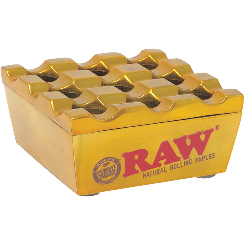 Raw Vanash Windproof Ashtray gold colour with DeLaCruzV Sticker.