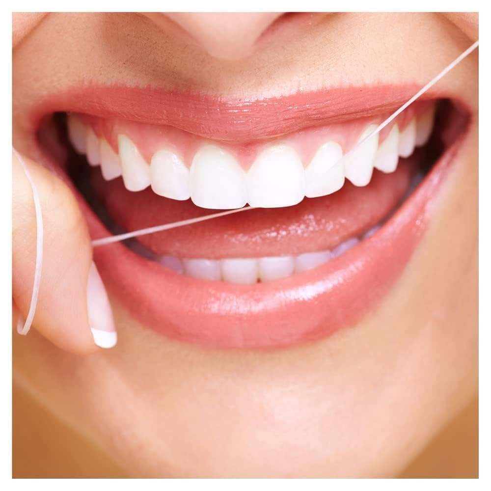 Oral-B Satin Dental Floss, 25 m, Plaque Remover for Tee