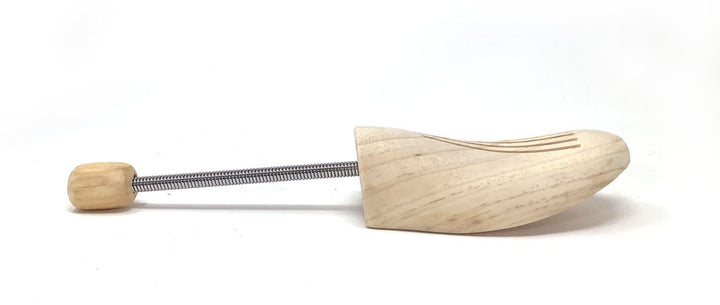 Little Wholesale Program - Solid Pine Shoe Tree - 6 Pairs (Medium)