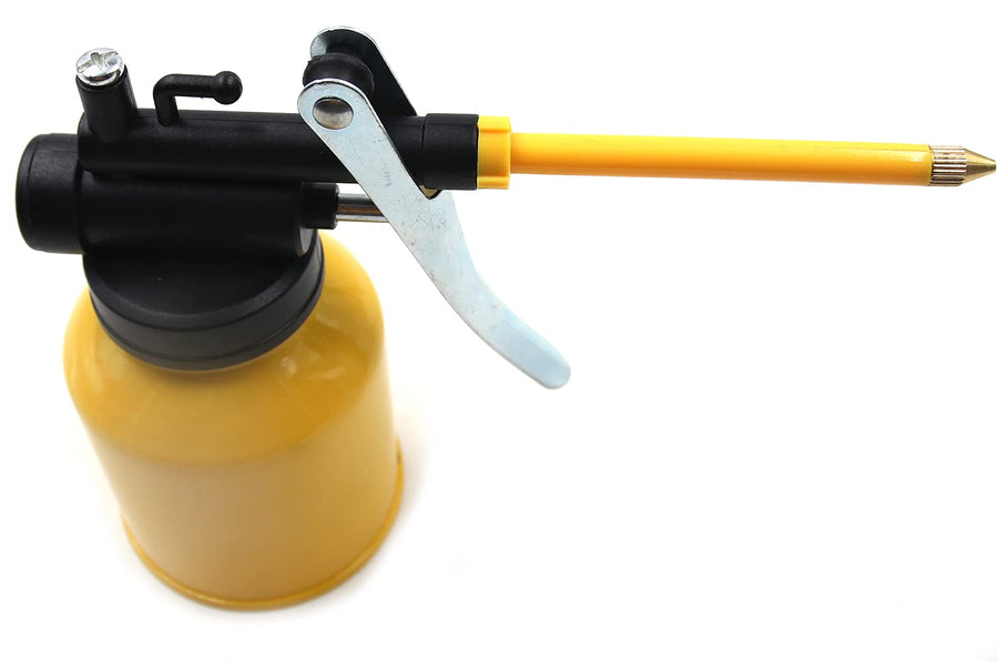Professional 250ML/8 oz Metal High Pressure Feed Oil Spray Gun Bottle Oil Can Pump Oiler with Long Nozzle