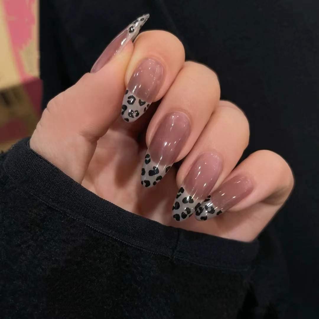 Short Fake Nails,Coffin Press on Nails,Pink Leopard Pattern False Nails for Women and Girls,Tips 24PCS