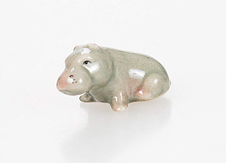 Tiny 1¼ Gray Sitting Hippopotamus Figurine - Miniature Hand Made Painted Ceramic Hippo African Aquatic Mammal Wildlife Animals Cute Porcelain Decorative Collectible Figures Décor Gifts