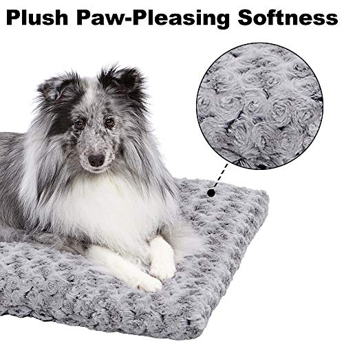 Plush Pet Bed; Ombré Swirl &amp; Cat Bed; Gray 17L x 11W x 1.5H - Inches for Toy Dog Breeds, 40618-SGB, 18-Inch