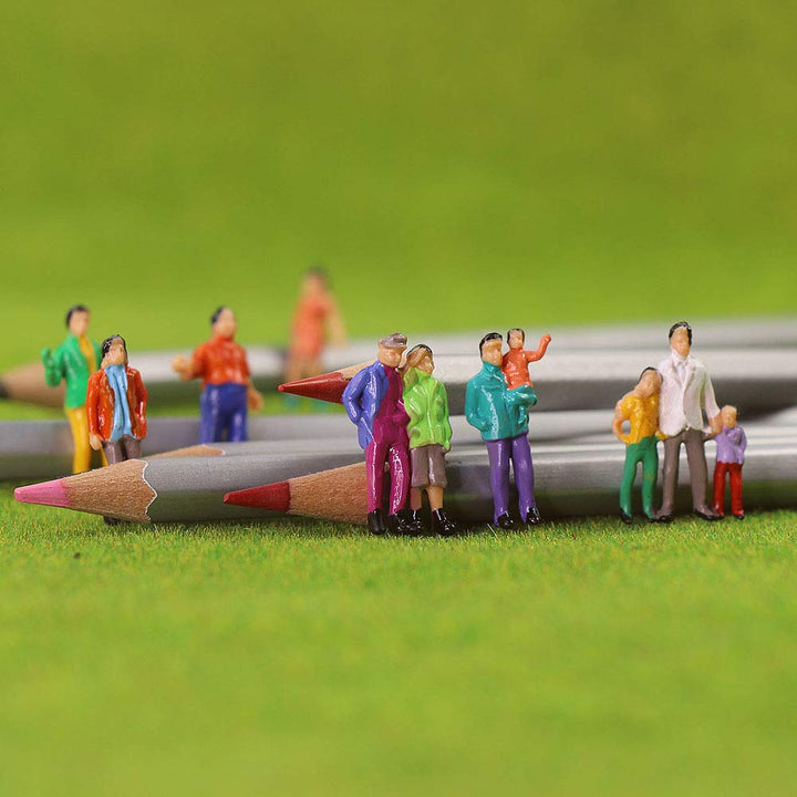 P100W 100pcs 1:87 Painted Figures HO Scale Standing People Assorted Poses Model Trains