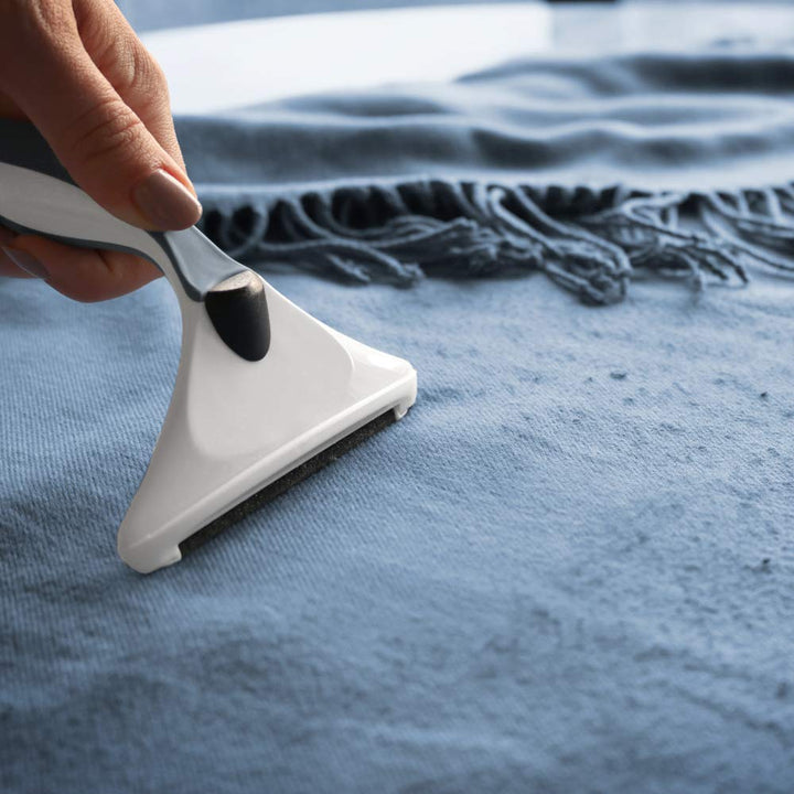 Gleener Battery-Free Fabric Shaver &amp; Lint Brush
