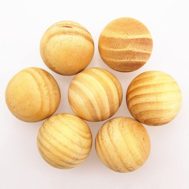 Cedar Blocks for Clothes Storage, Large Cedar Balls, 100% Natural Aromatic Cedar Wooden Balls 50Pcs with 5 Satin Bags
