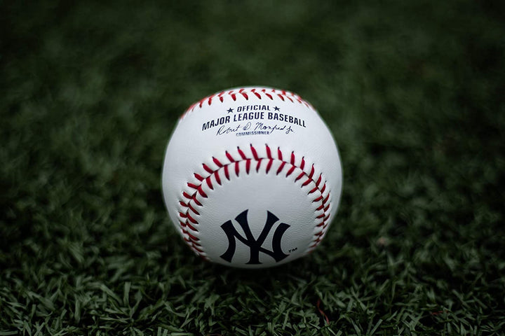 MLB Los Angeles Dodgers Team Logo Baseball, White, 1