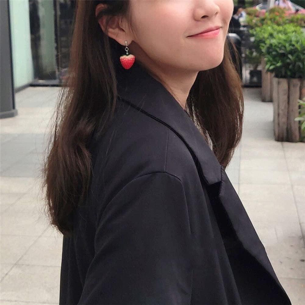 Simulation Fruit 3D Strawberry Acrylic Earrings.Cute Stereoscopic Red Strawberry Dangle Earrings For Women Country Style Ear Hook Jewelry Gift (RED Strawberry)