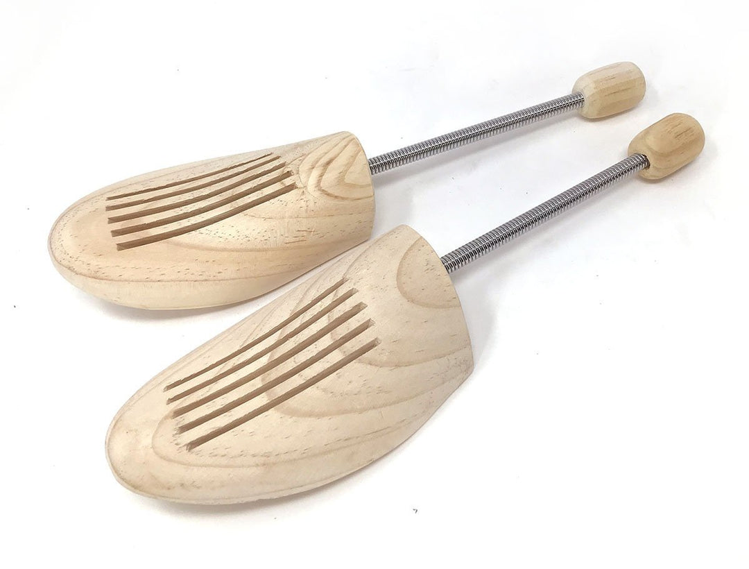 Little Wholesale Program - Solid Pine Shoe Tree - 6 Pairs (Medium)