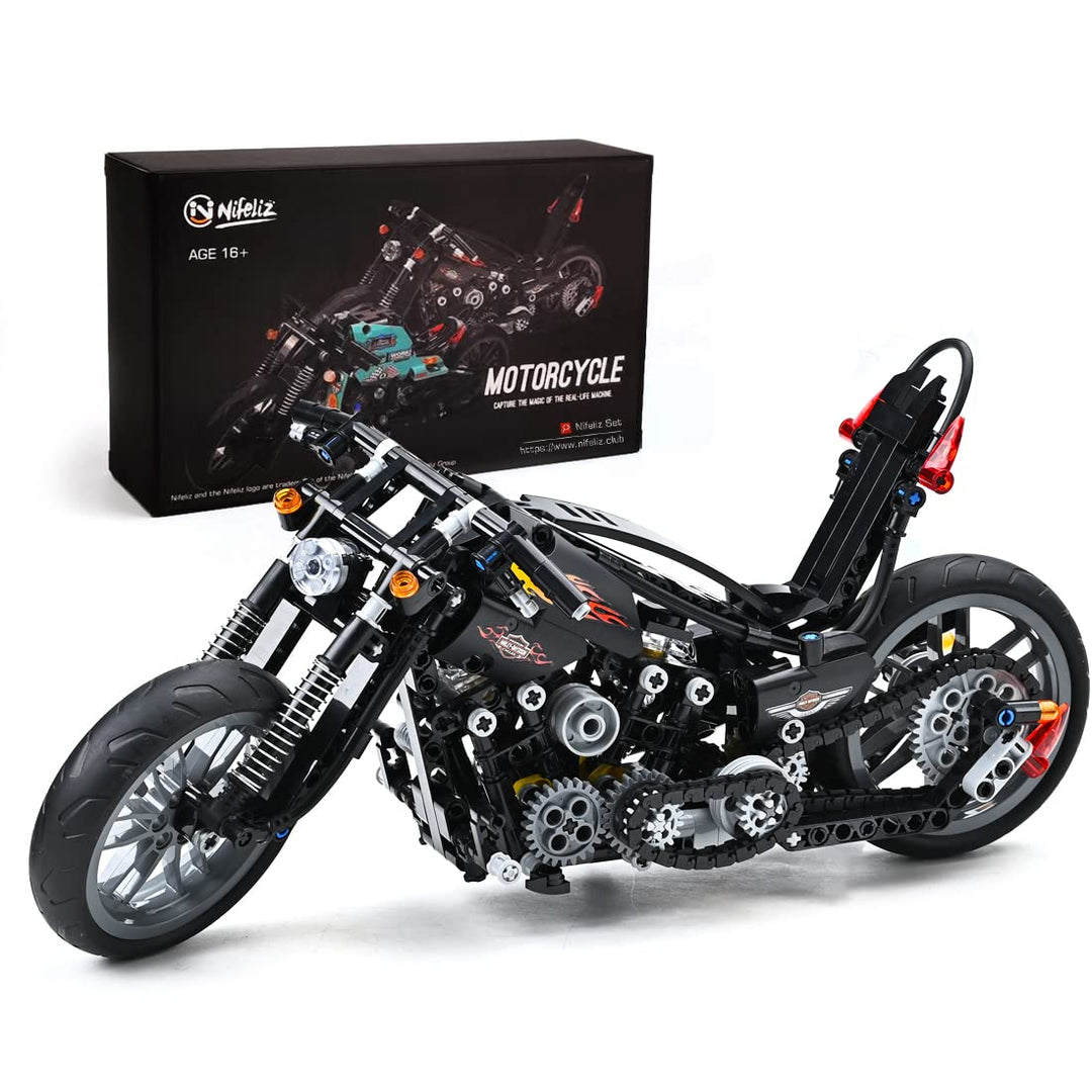 Knuckle Chopper Motorcycle Building Kit (451 Pieces)