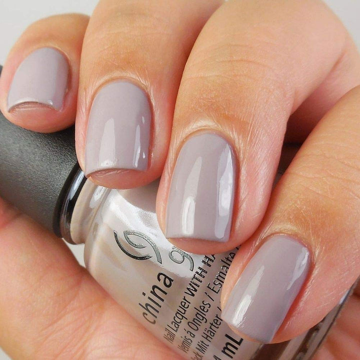 Head to Taupe Nail Lacquer