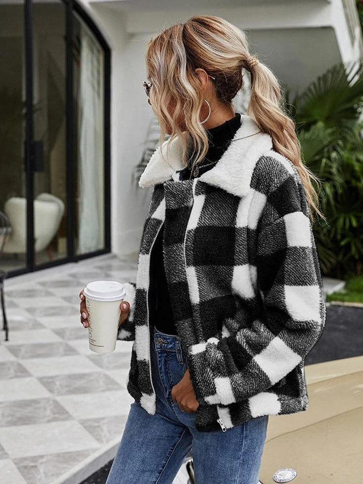 Women&#39;s Coat Casual Lapel Fleece Fuzzy Faux Shearling Zipper Coats Warm Winter Oversized Outwear Jackets (Black White Plaid,Small)