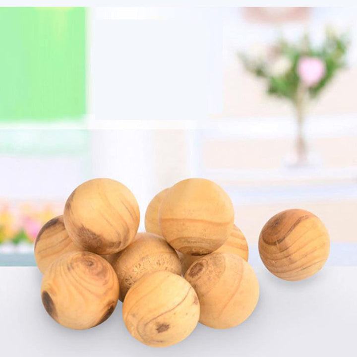 Cedar Blocks for Clothes Storage, Large Cedar Balls, 100% Natural Aromatic Cedar Wooden Balls 50Pcs with 5 Satin Bags