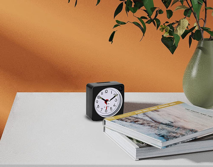 Travel Analog Alarm Clock, 2.25 inch, Ultra Small Clock with Snooze and Light Function, Super Silent Non Ticking, Battery Operated, Easy Setting