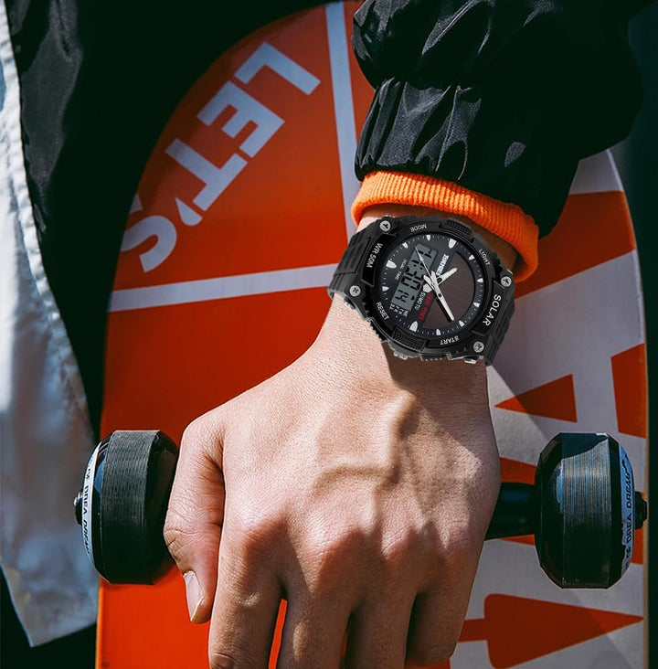 Men&#39;s Solar Powered Casual Quartz Wrist Watch Analog Digital Multifunctional Black Sports Watch (Black)