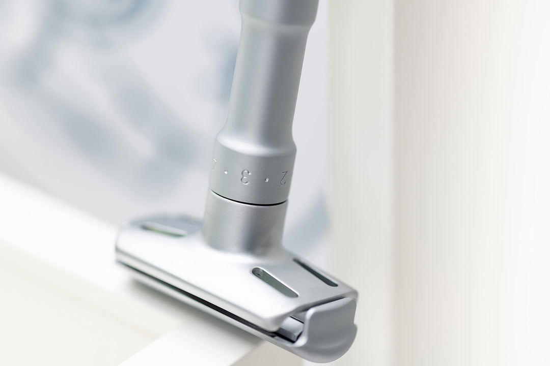Merkur Razor Adjustable Futur Brushed Chrome Safety Raz
