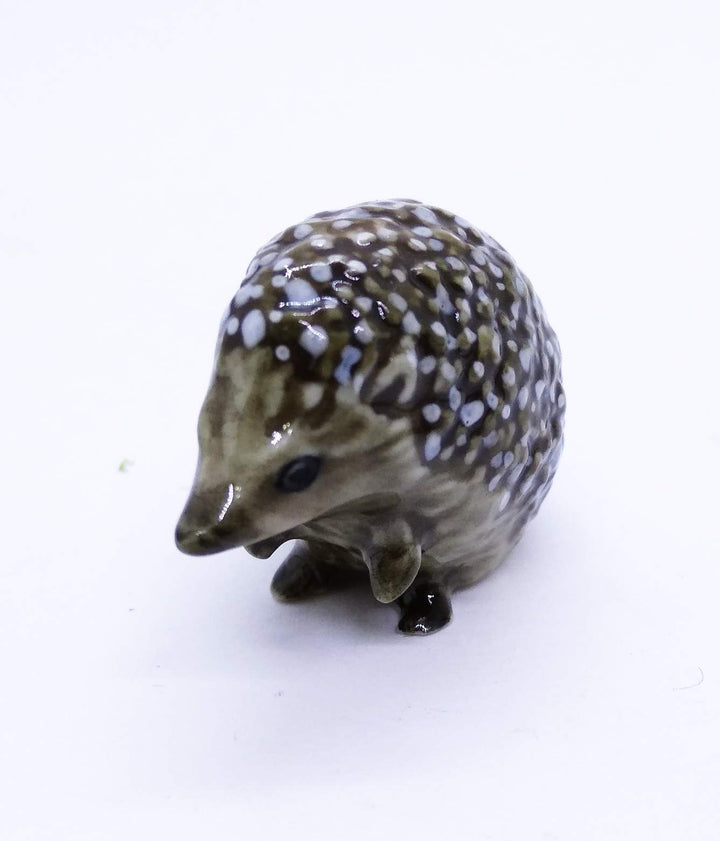 Tiny 1¼ Long Brown Sitting Hedgehog Figurine - Miniature Hand Made Painted Ceramic Porcupine Echidna Spiny Mammal Nocturnal Animals Porcelain Decorative Collectible Figurines Décor Gifts