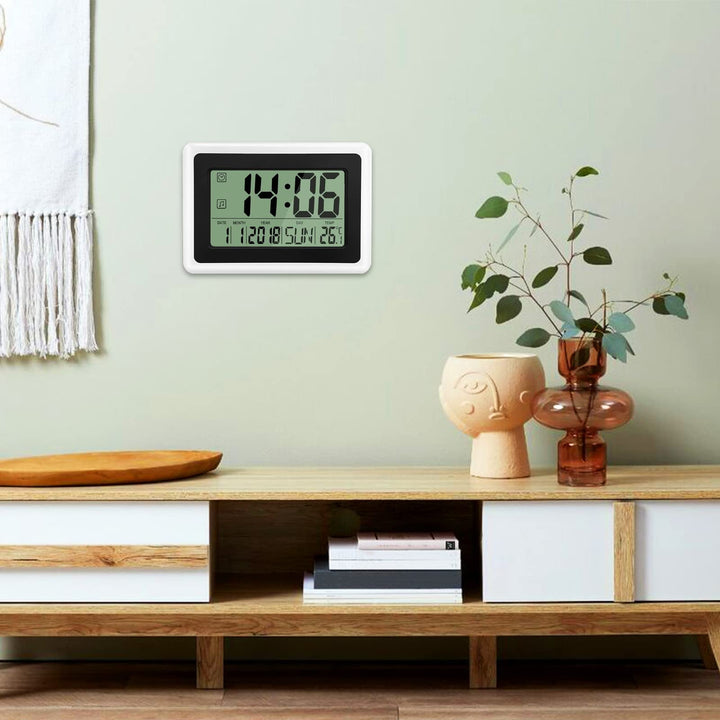 Large Clock (Black/White)