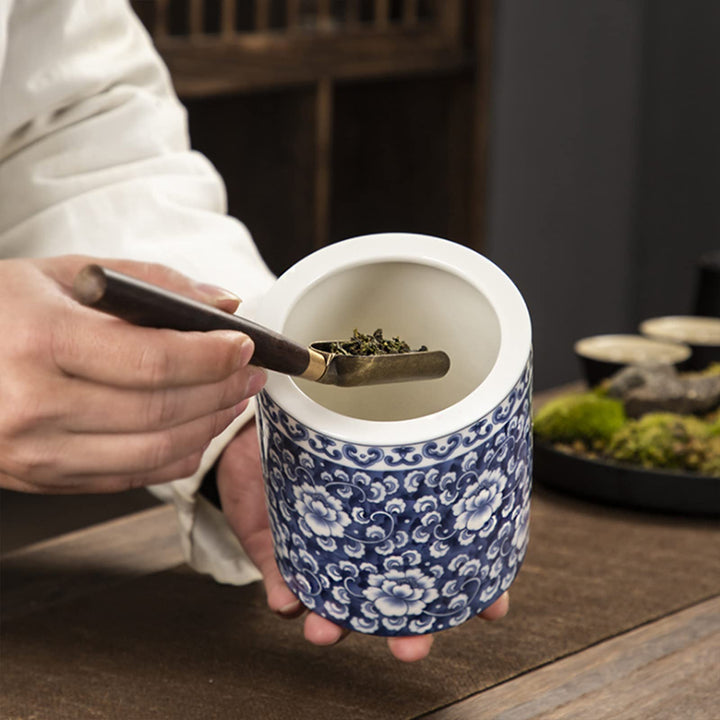 Antique Style Blue and White Porcelain Flowers Ceramic Covered Jar Vase, China Ming Style, Jingdezhen Chinese Design