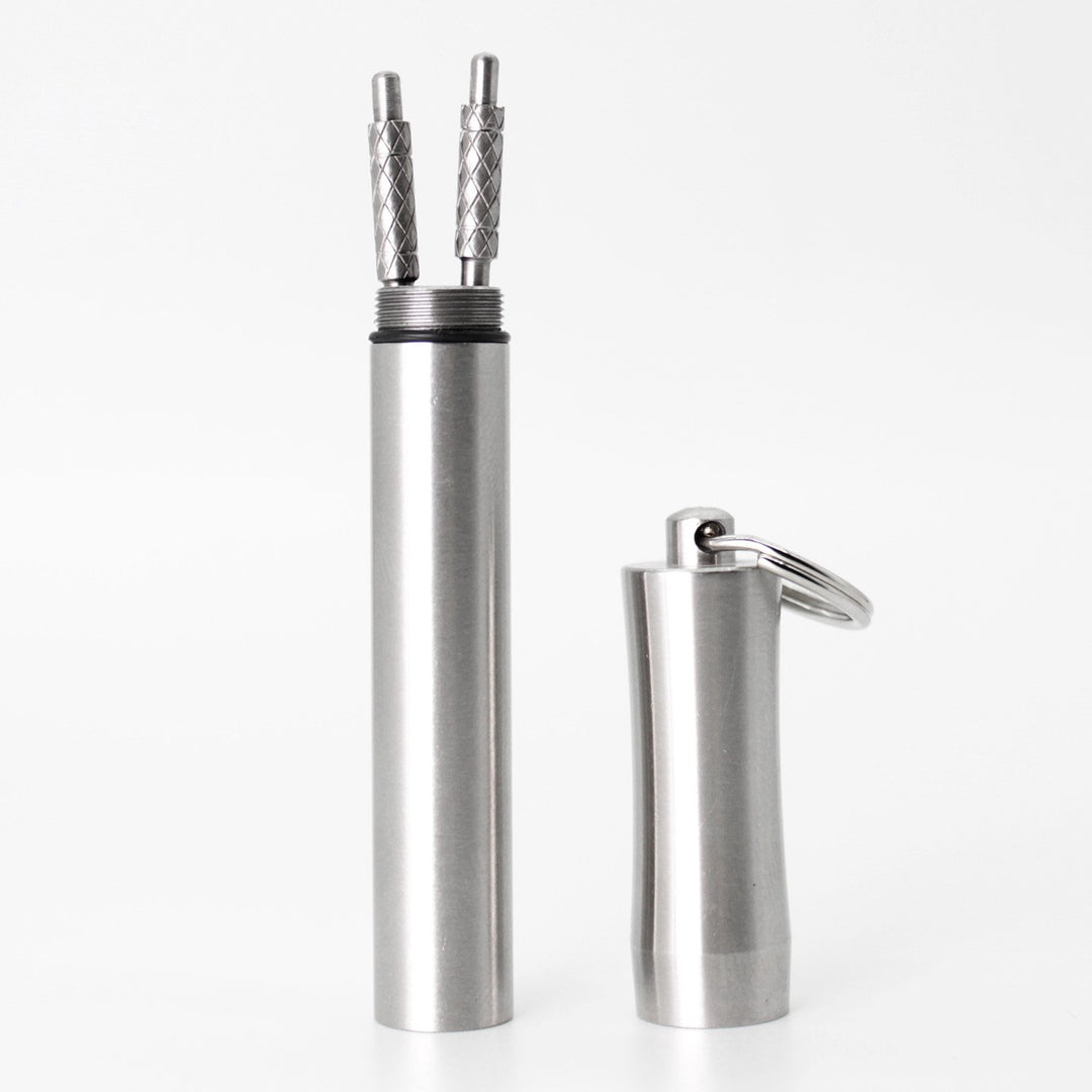 Pocket Toothpick Holder keychain - Waterproof Metal Toothpick Box Container &amp; 2 Titanium Toothpick Ultralight Travel Kits