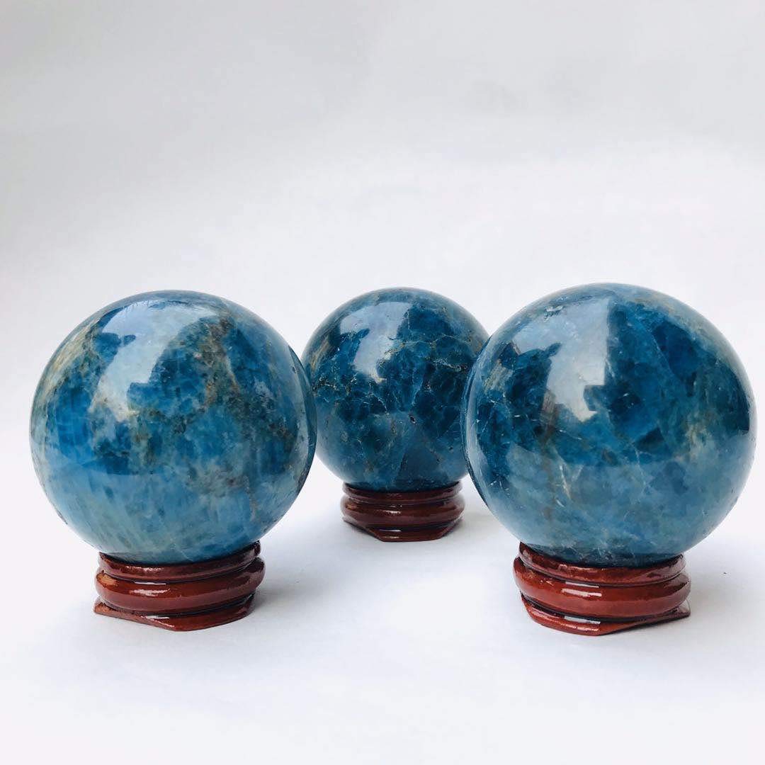 1pc 50MM New Natural Crystal Sphere Polished Energy Blue Apatite Crystal Balls for Home Decorative