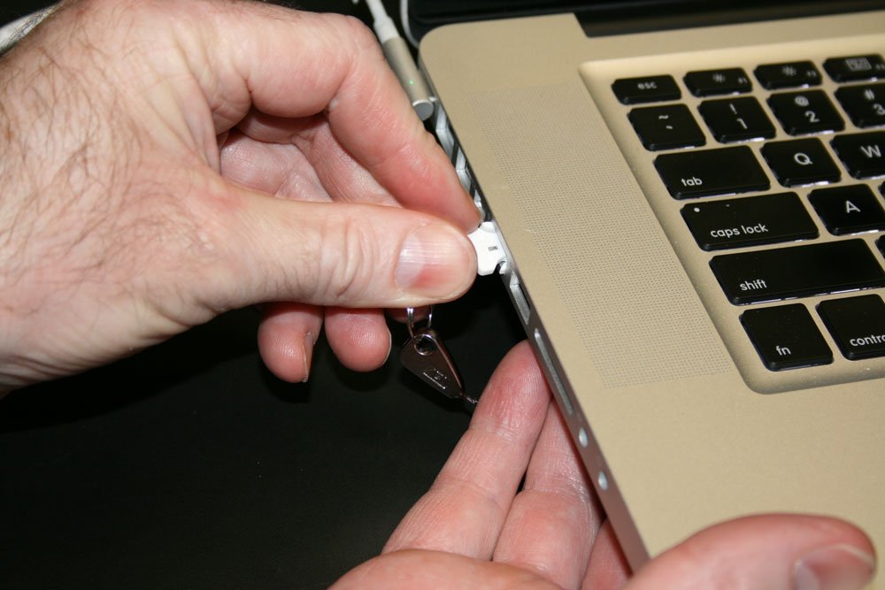 Security -0916 USB Port Locks, Pack of 10, Secure Your Data, USB Blocker with Key, Antitheft Locking Devices