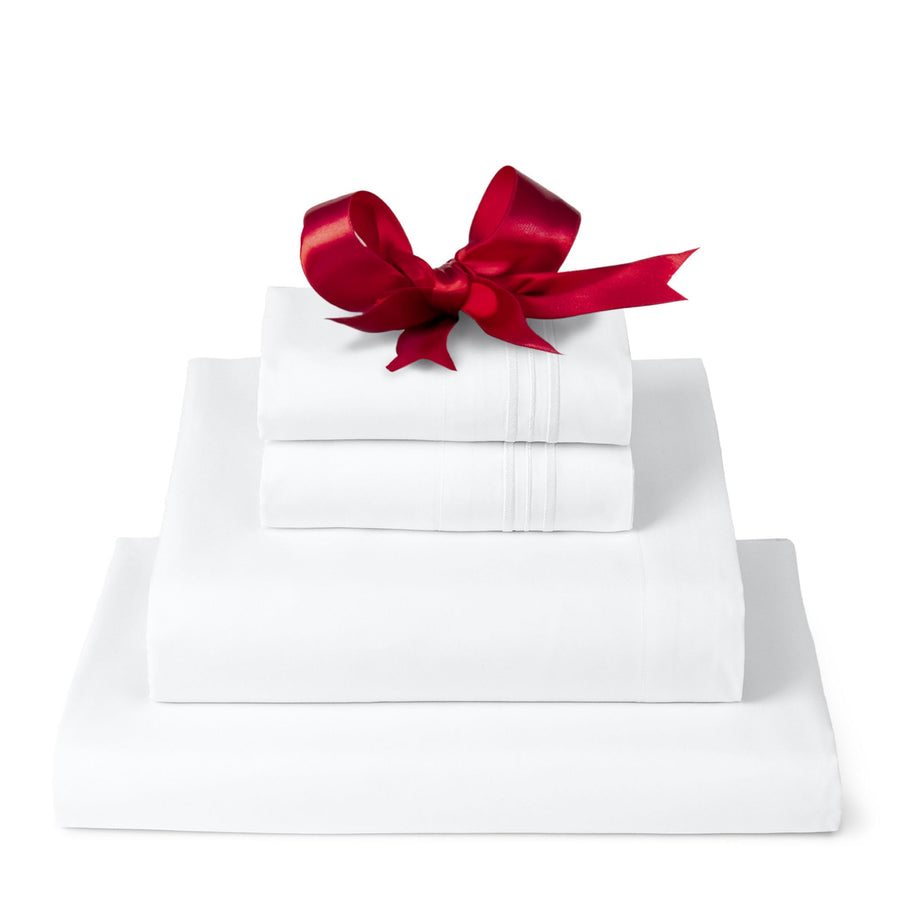 Queen Sheets Set - 4 PC Iconic Collection Bedding Sheets & Pillowcases - Hotel Luxury, Extra Soft, Cooling Bed Sheets - for Women, Men, Kids & Teens (Queen, White)