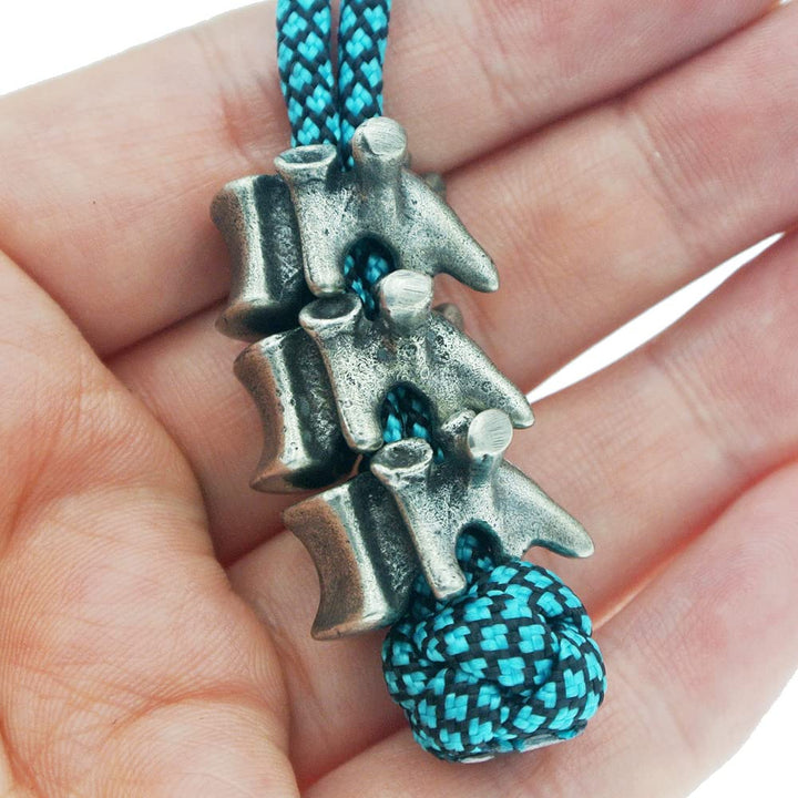 Retro Brass Vertebrae Knife Lanyard Beads,3pcs Antique EDC Flashlight Paracord Charms Pendant Bead Stopper for Cord Bracelet Keychains DIY Metal Accessories