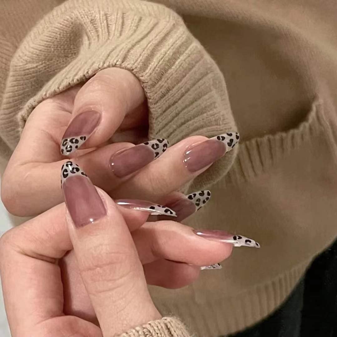 Short Fake Nails,Coffin Press on Nails,Pink Leopard Pattern False Nails for Women and Girls,Tips 24PCS