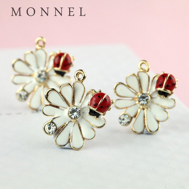Creative DIY White Daisy Ladybug Crystal Charms Pendant
