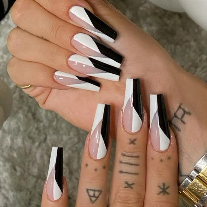 24Pcs Coffin Press on Nails Long Glossy Ballerina False Nails with Designs Black White Fake Nails Acrylic Nails Glue on Nails for Women and Girls
