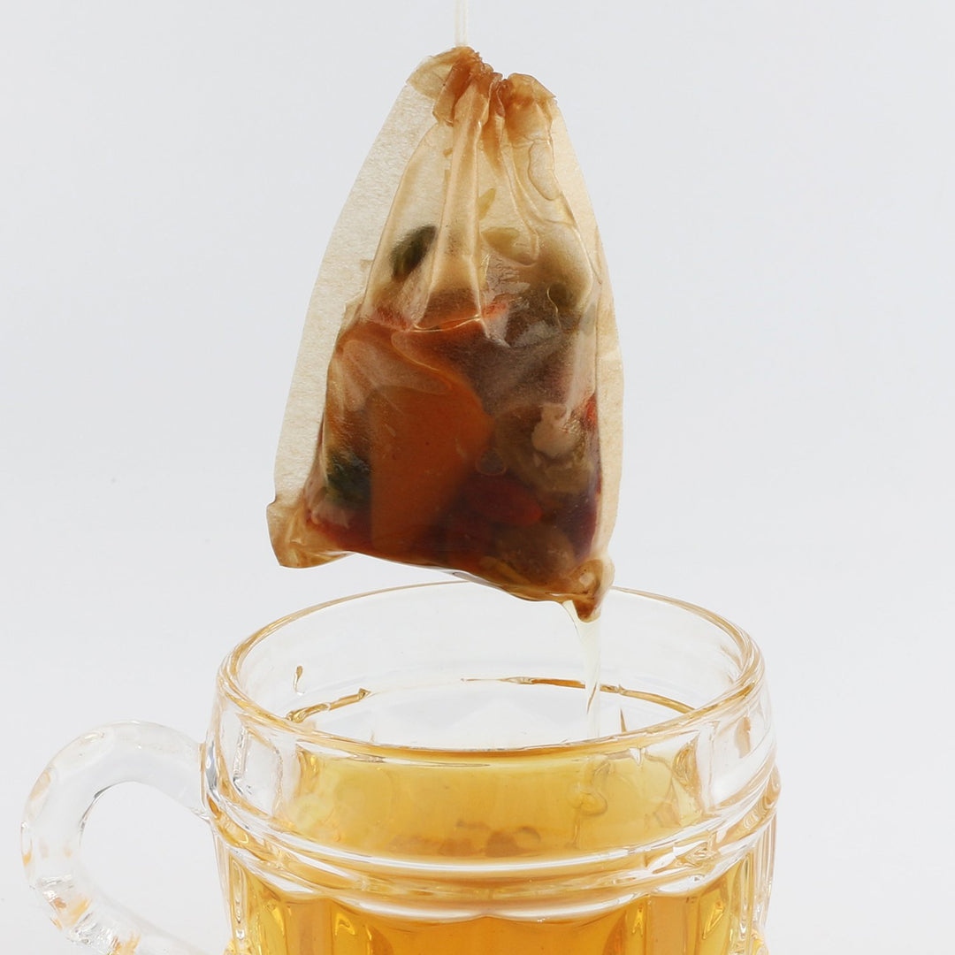 300PCS Tea Filter Bags, Disposable Paper Tea Bag with Drawstring Safe Strong Penetration Unbleached Paper for Loose Leaf Tea and Coffee(6x8CM)