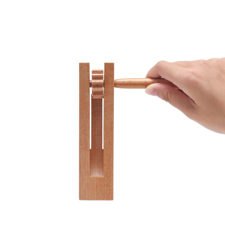 2 Pack Wooden Spinning Ratchet Noise Maker Grogger, Tra
