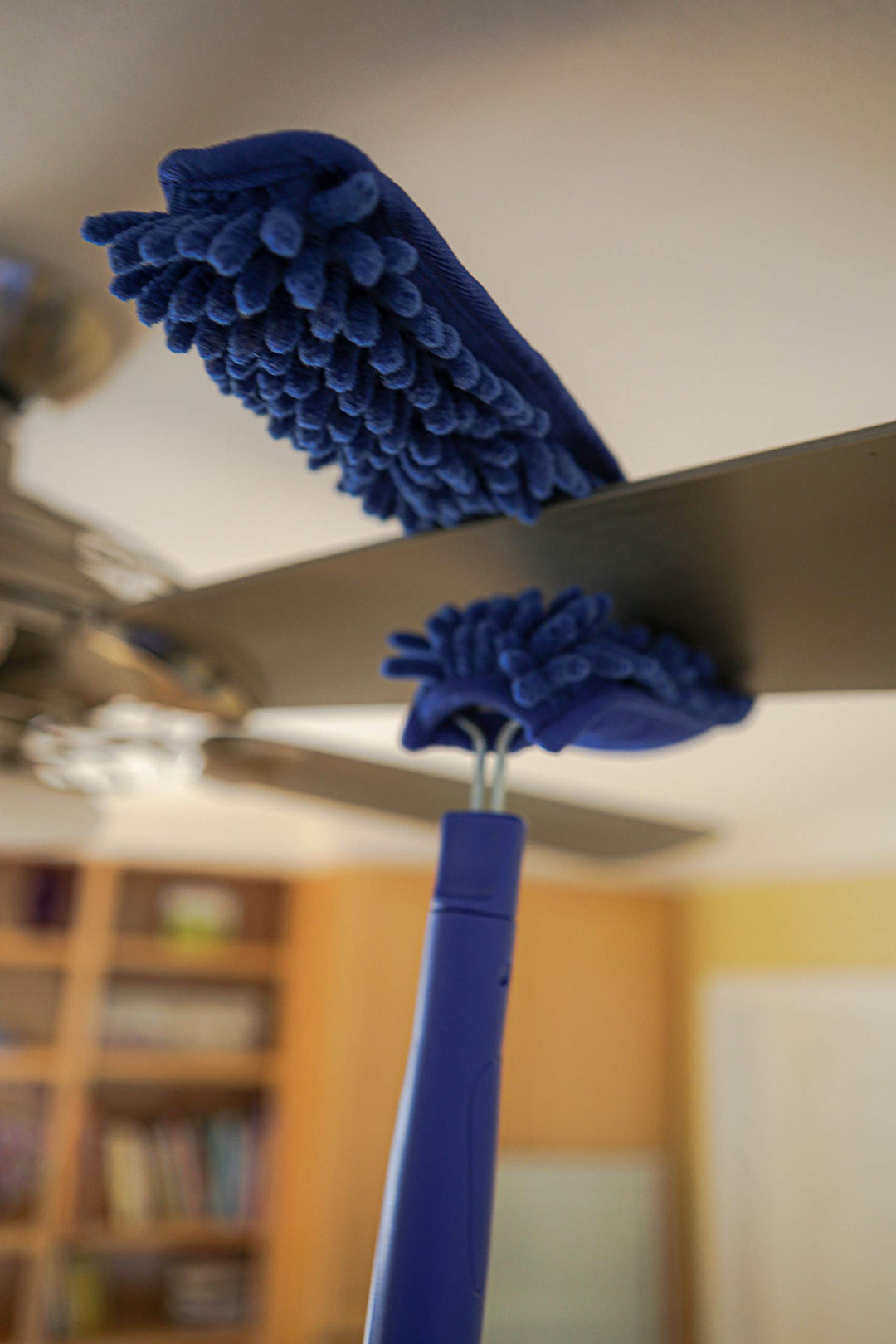 Ettore 48212 MicroSwipe Ceiling Fan Duster with Click-L