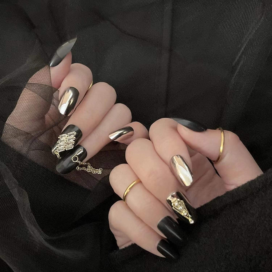 24 Pcs Press on Nails Medium Length,Mirror Fake Nails,Black Gold False Nails with Chain for Women and Girls