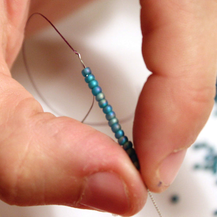 Beading Needles Size 11 (25pcs) with Needle Storage Tube