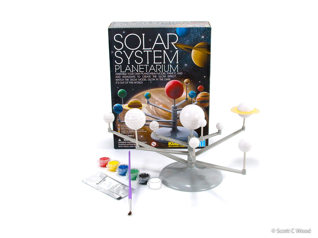 4M Solar System Planetarium - DIY Glow In The Dark Astr